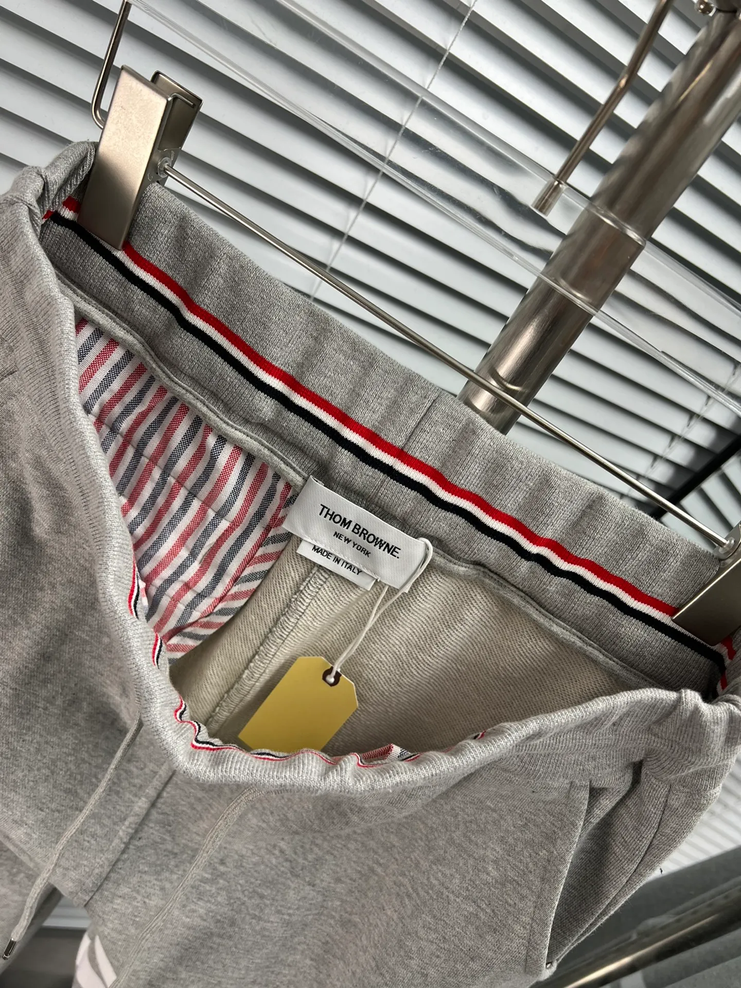 Thom Browne 🎄 New Arrival ， ， ；Authentic ； Same Style ：Gray Size：1234